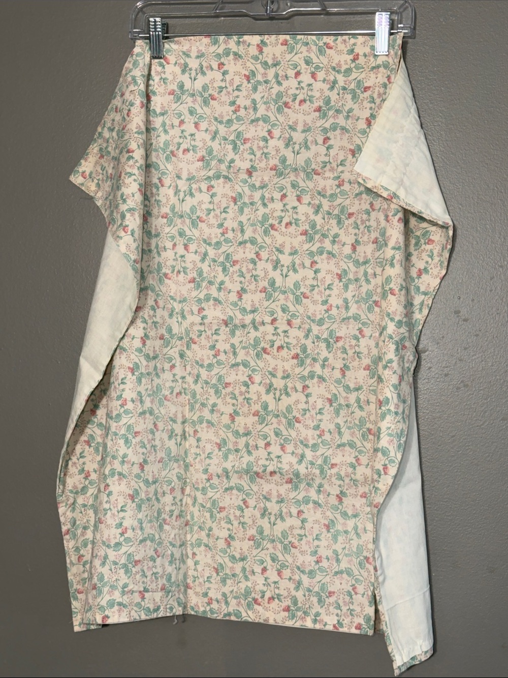 Vintage Strawberry Cafe Curtains Pair 21x28 Cottagecore Farmhouse Kitchen